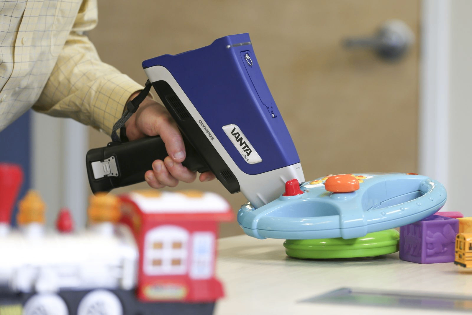 用于合规和安全筛查的Vanta分析仪