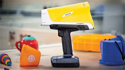 合规和安全筛查的Vanta分析仪